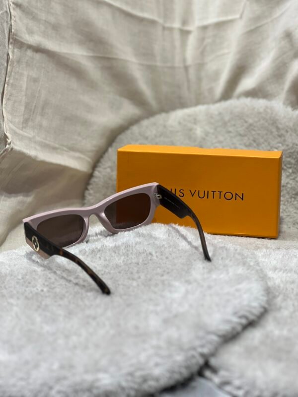 Louis vuitton premium imported sunglasses - Image 3