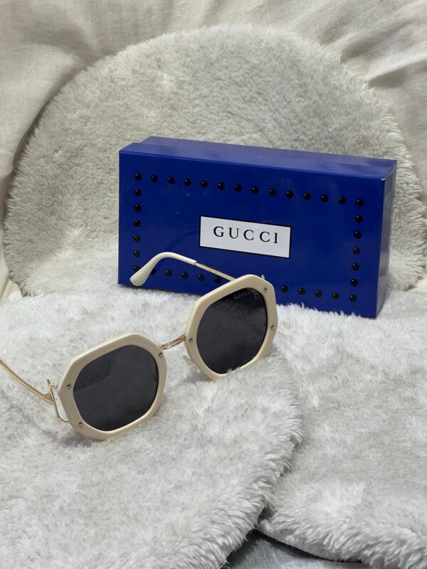 Gucci Premium Imported Sunglasses - Image 3