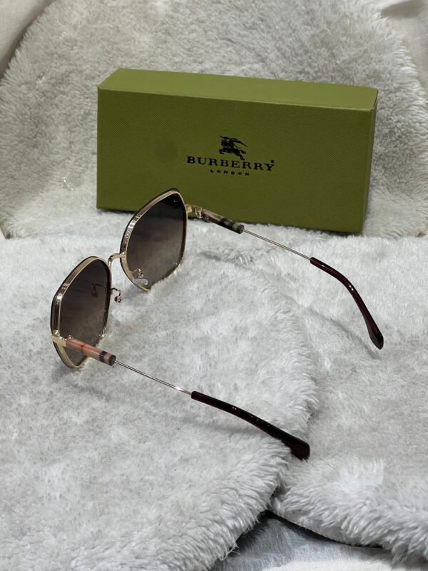 Burberry Premium Imported Sunglasses - Image 3