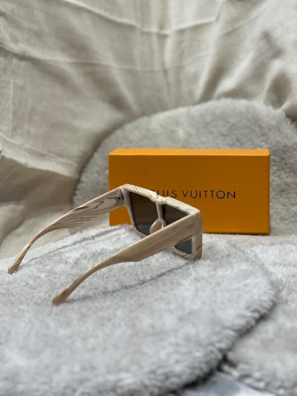 Louis vuitton premium imported sunglasses - Image 3