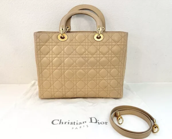 Christian Dior - Image 2
