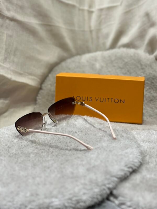 Louis vuitton premium imported sunglasses - Image 3