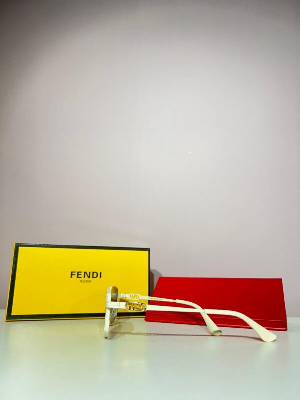 Fendi Premium Imported Goggles - Image 3