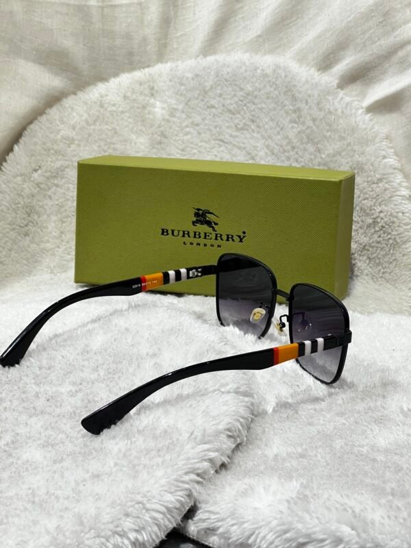 Burberry Premium Imported Sunglasses - Image 3