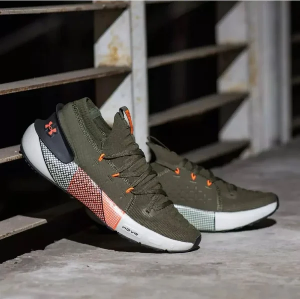 Under Armour HOVR Phantom