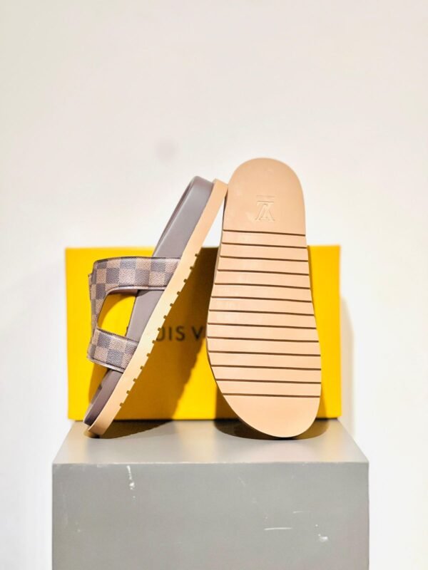 LOUIS VUITTON - Image 2